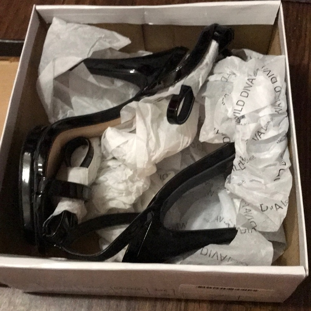 Wild Diva Lounge Open toe heels